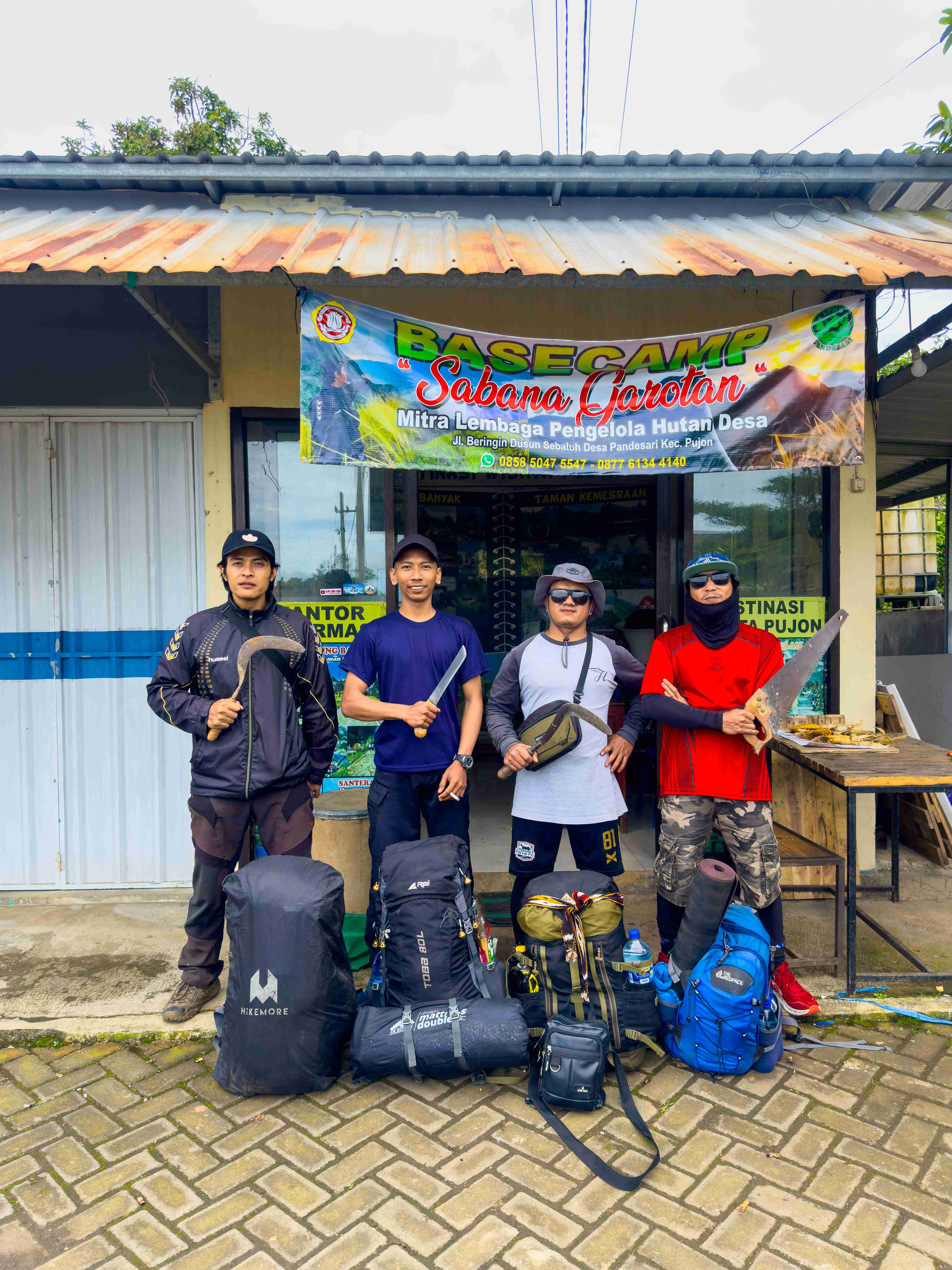 Jasa Dan Pelayanan Outdoor